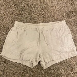 Linen shorts